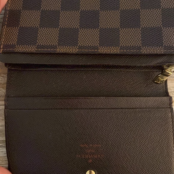 Louis Vuitton - Damier Ebene Snap Wallet - Picture 12 of 16